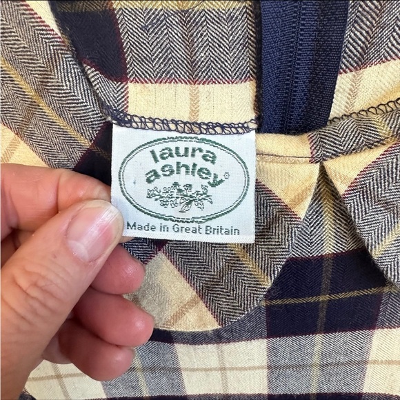 Vintage Laura Ashley wool blend plaid dress - Picture 6 of 10